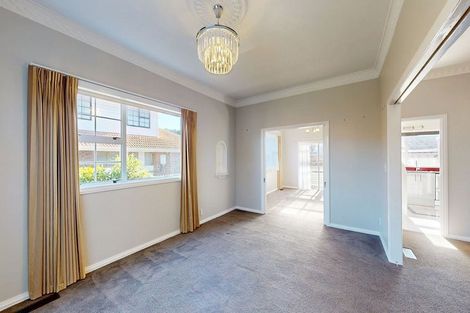 Photo of property in 49 Kings Crescent, Hutt Central, Lower Hutt, 5010