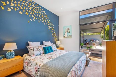 Photo of property in 14 Cheviot Road, Lowry Bay, Lower Hutt, 5013