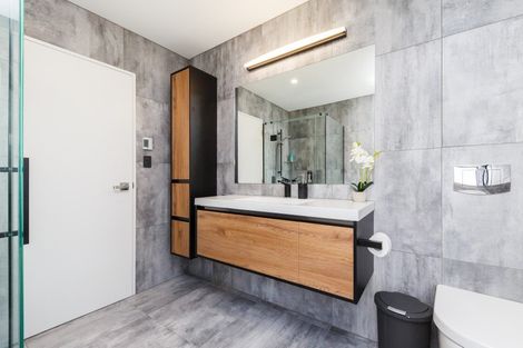 Photo of property in 27 Abby Road, Fitzherbert, Palmerston North, 4410