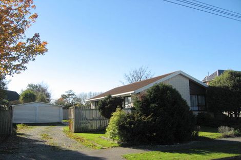 Photo of property in 2/28 Castile Place, Belfast, Christchurch, 8051