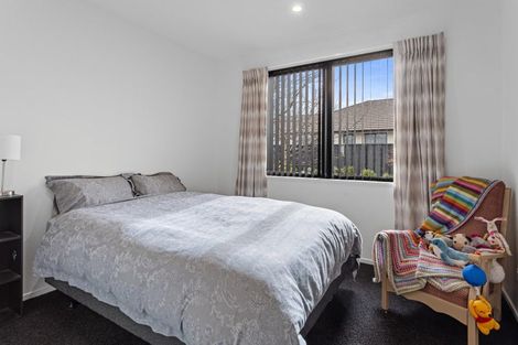 Photo of property in 7 Westpark Boulevard, Rangiora, 7400