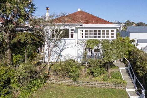 Photo of property in 19 Agra Crescent, Khandallah, Wellington, 6035
