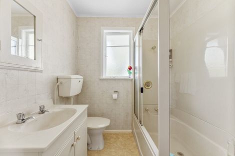 Photo of property in 9 Long Melford Road, Awapuni, Palmerston North, 4412