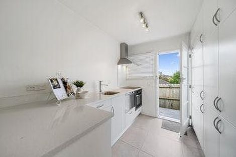 Photo of property in 5/77 Wellington Street, Howick, Auckland, 2014