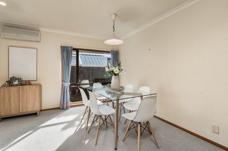 Photo of property in 19 Althorp Place, Avonhead, Christchurch, 8042