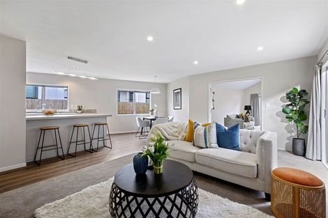 Photo of property in 280a East Coast Road, Forrest Hill, Auckland, 0620