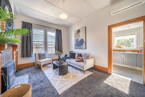 Photo of property in 35 Riddlers Crescent, Petone, Lower Hutt, 5012