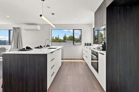 Photo of property in 6 Blackhawk Close, Kinloch, 3377