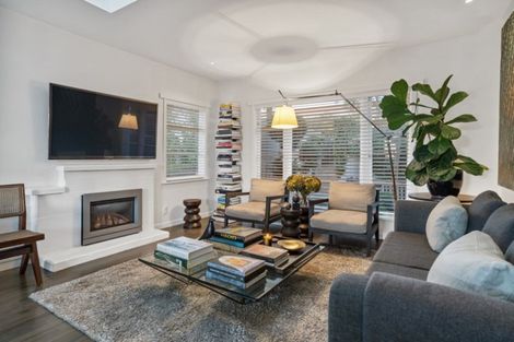 Photo of property in 34 William Denny Avenue, Westmere, Auckland, 1022