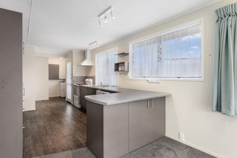 Photo of property in 37 Puriri Crescent, Edgecumbe, 3120