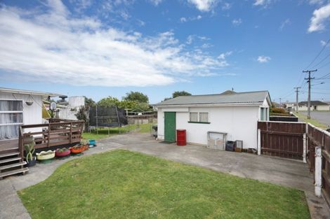 Photo of property in 81 Bridge Street, Bulls, 4818