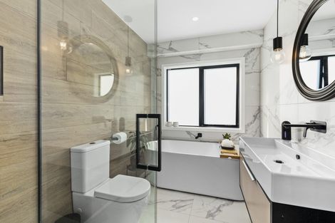 Photo of property in 39 Meadowbank Drive, Belmont, Lower Hutt, 5010