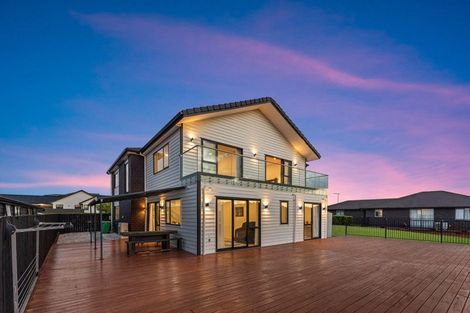 Photo of property in 16 Wheriko Avenue, Glenbrook, 2681