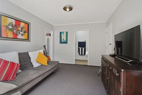 Photo of property in 25 Crispe Road, Clarks Beach, 2122