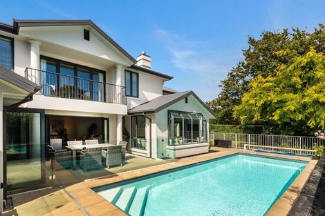 Photo of property in 16 Makora Street, Fendalton, Christchurch, 8041