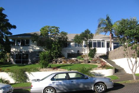 Photo of property in 25 Marguerita Place, West Harbour, Auckland, 0618