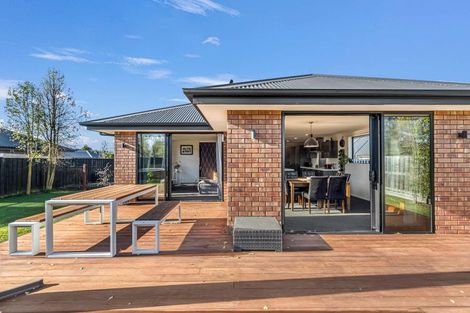 Photo of property in 8 Stonebridge Lane, Oxford, 7430