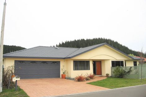 Photo of property in 1 Thode Place, Greenmeadows, Napier, 4112