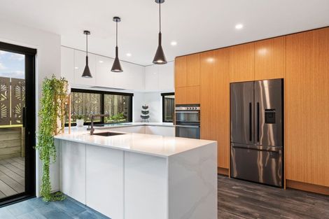 Photo of property in 12 Mackillop Way, Brooklands, New Plymouth, 4310