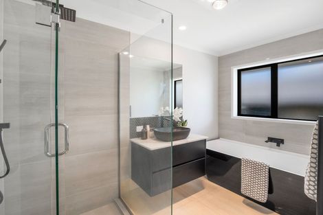 Photo of property in 32 Waireka Road, Rototuna North, Hamilton, 3210