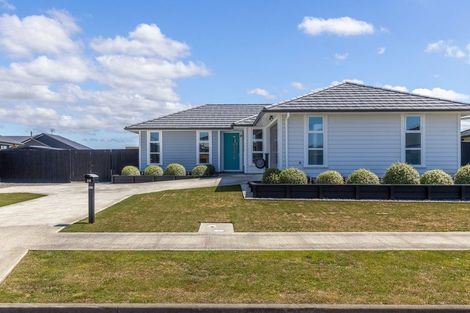 Photo of property in 28 George Street, Bulls, 4818