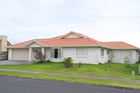 Photo of property in 1/5 Bowscale Place, Northpark, Auckland, 2013