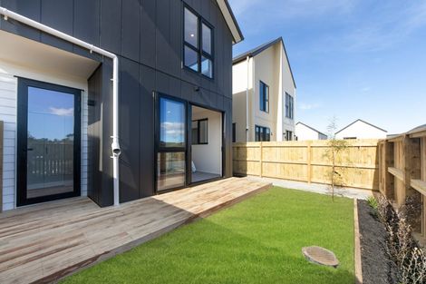 Photo of property in 6 Kiekie Street, Westgate, 0814