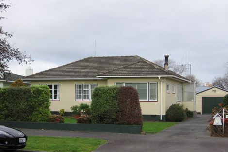 Photo of property in 19 Havill Street, Takaro, Palmerston North, 4410