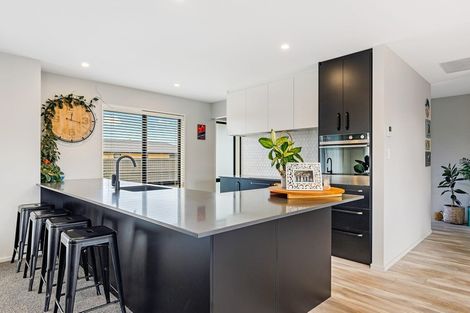 Photo of property in 7 Benjes Place, Woodend, 7610