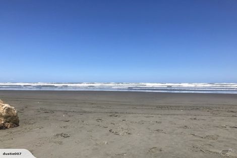 Photo of property in 79 Nash Parade, Foxton Beach, Foxton, 4815