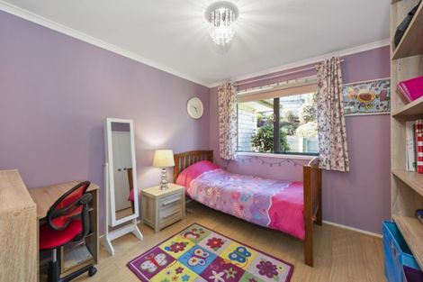 Photo of property in 8 Cleeve Close, Huntington, Hamilton, 3210