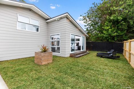 Photo of property in 30 Awaruku Road, Torbay, Auckland, 0630