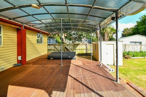 Photo of property in 8 Village Way, Ardmore, Papakura, 2582