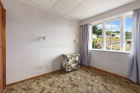 Photo of property in 5 Waiho Terrace, Elsdon, Porirua, 5022