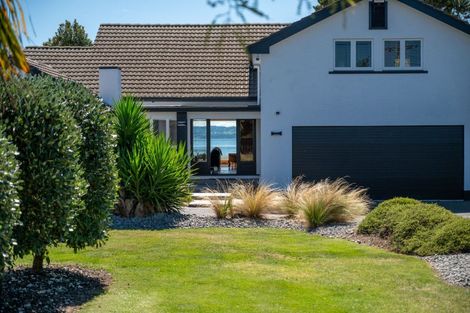 Photo of property in 25 Willow Avenue, Hannahs Bay, Rotorua, 3010