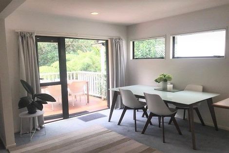 Photo of property in 4/12 Herons Way, Northcote, Auckland, 0627