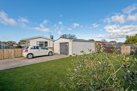 Photo of property in 46 Sutherland Crescent, Westbrook, Palmerston North, 4412
