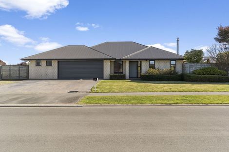 Photo of property in 33 Beaumont Drive, Rolleston, 7614