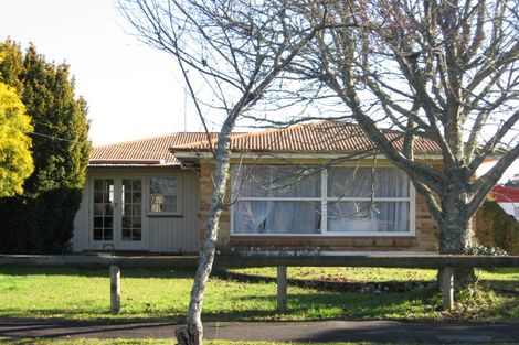 Photo of property in 19 Beech Crescent, Hillcrest, Hamilton, 3216