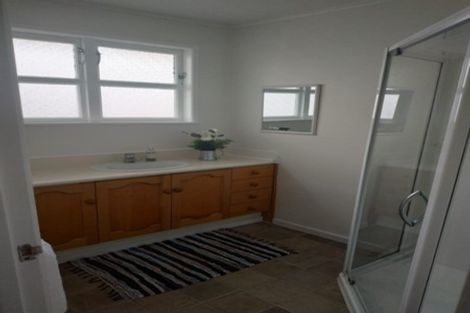 Photo of property in 363 Whangaparaoa Road, Stanmore Bay, Whangaparaoa, 0932