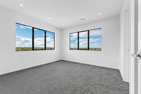 Photo of property in 59 Kirikiri Drive, Papakura, 2110