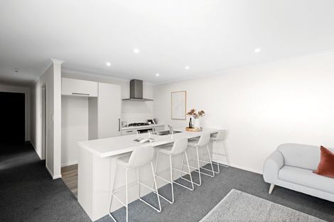 Photo of property in 2/10 Bostonkip Crescent, Fitzroy, Hamilton, 3282