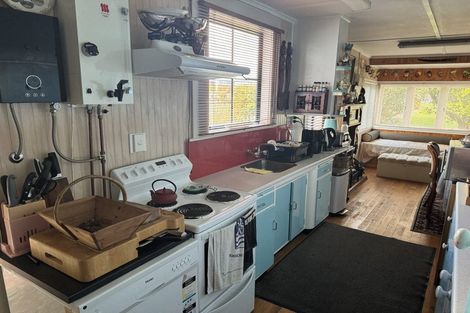 Photo of property in 41 Torkar Road, Clarks Beach, 2122