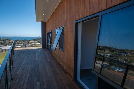 Photo of property in 14 Freyja Crescent, Coopers Beach, 0420