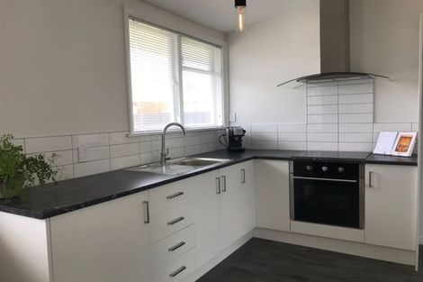 Photo of property in 35 Merrington Crescent, Aranui, Christchurch, 8061