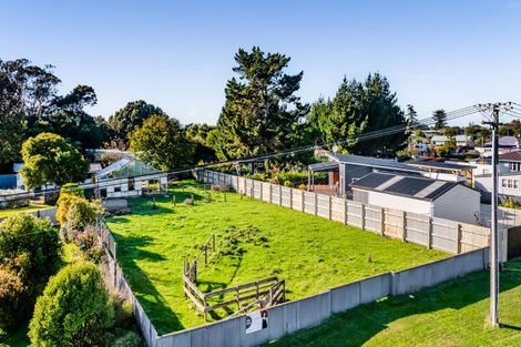 Photo of property in 40 Bear Street, Waverley, 4510