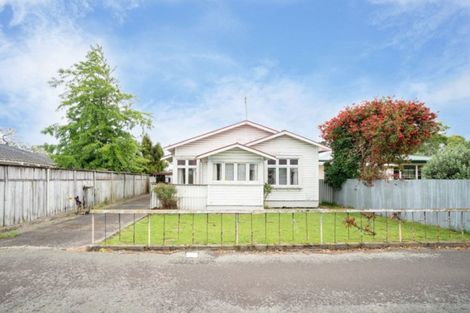 Photo of property in 98 Wood Street, Takaro, Palmerston North, 4410