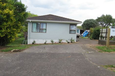Photo of property in 13 Catkin Crescent, Papatoetoe, Auckland, 2025
