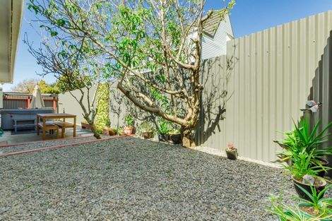 Photo of property in 22 Mahana Road, Paraparaumu Beach, Paraparaumu, 5032