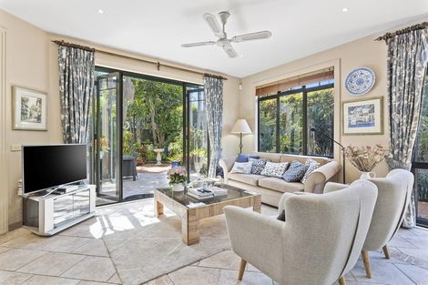 Photo of property in 6a Cecil Road, Milford, Auckland, 0620